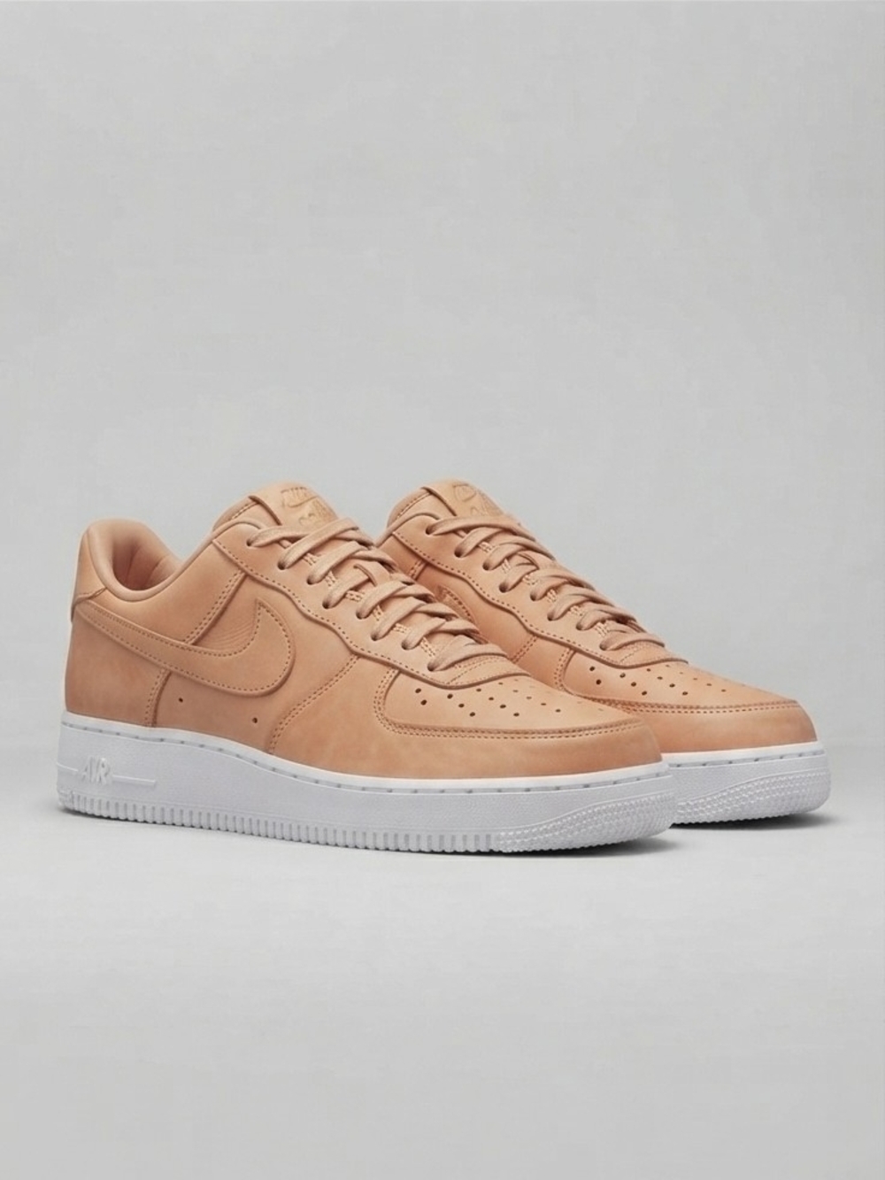 Nike Air Force 1 Low Sneakers in Brown & White Like New - Picture 2 of 3